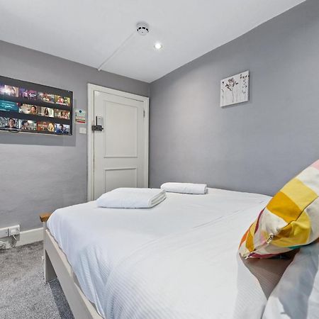 Number 27 Guesthouse Лондон Екстер'єр фото
